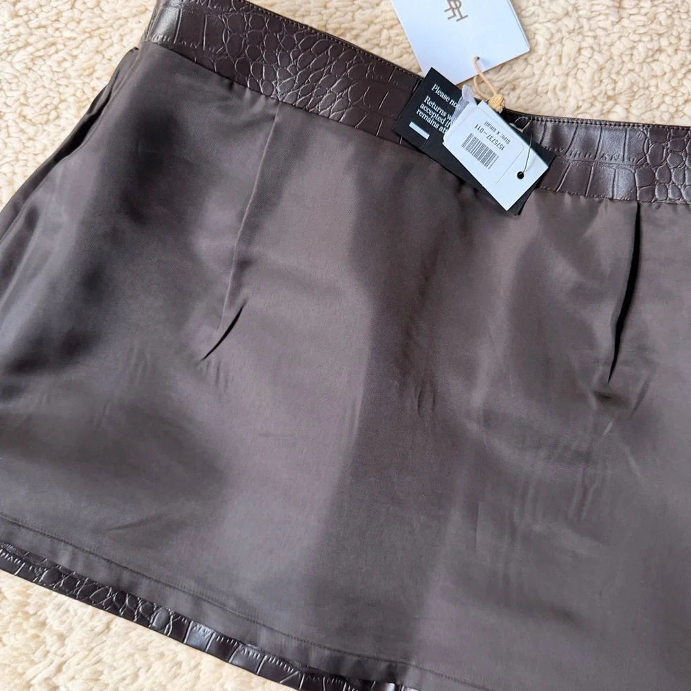 The Frankie Shop Dark Brown Croc Textured Mini Skirt XS - Picture 6 of 9